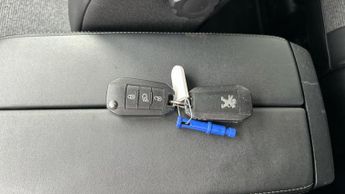 Peugeot 3008 1.6 PureTech Allure SUV 5dr Petrol EAT Euro 6 (s/s) (180 ps)