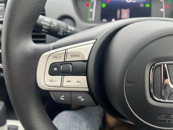Honda JAZZ I-MMD SE