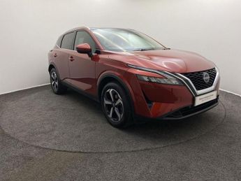 Nissan Qashqai 1.3 DiG-T MH N-Connecta [Glass Roof] 5dr