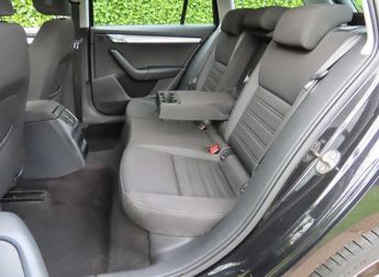 Skoda Octavia 1.5 TSI ACT SE Drive Estate 5dr Petrol DSG Euro 6 (s/s) (150 ps)
