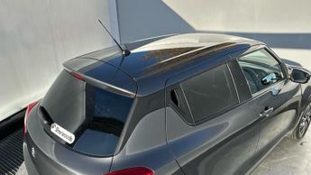 Suzuki Swift 1.2 Dualjet MHEV SZ5 Hatchback 5dr Petrol Hybrid CVT Euro 6 (s/s