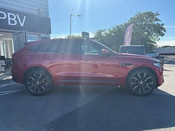 Jaguar F-PACE 2.0 P250i R-Dynamic HSE SUV 5dr Petrol Auto AWD Euro 6 (s/s) (25