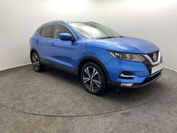 Nissan Qashqai 1.3 DiG-T N-Connecta 5dr [Glass Roof Pack]