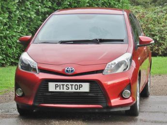 Toyota Yaris 1.5 VVT-h Icon Plus Hatchback 5dr Petrol Hybrid CVT Euro 5 (101 