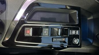 Peugeot 3008 1.6 13.2kWh GT SUV 5dr Petrol Plug-in Hybrid e-EAT 4WD Euro 6 (s