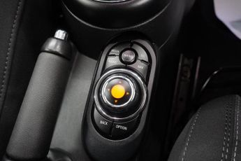 Mini Hatch 1.5 Cooper Hatchback 3dr Petrol Steptronic Euro 6 (s/s) (136 ps)