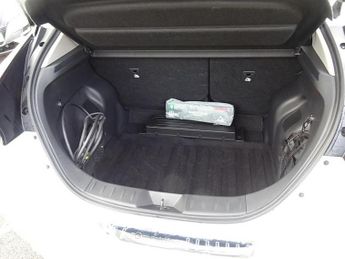 Nissan Leaf 39kWh Tekna Hatchback 5dr Electric Auto (150 ps)