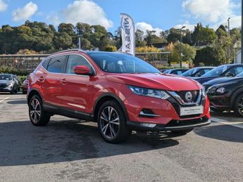 Nissan Qashqai 1.3 DIG-T N-Connecta SUV 5dr Petrol Manual Euro 6 (s/s) (140 ps)