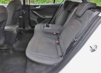 Ford Focus 1.0T EcoBoost Titanium Hatchback 5dr Petrol DCT Euro 6 (s/s) (12