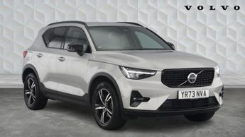 Volvo XC40 Plus B3 mhev Dark (360 Camera Tinted Windows Apple Car Play Heat