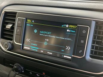 Peugeot EXPERT e- STANDARD 1000 100kW 50kWh Professional Premium +  Auto