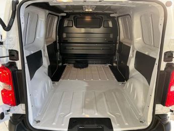 Peugeot EXPERT e- STANDARD 1000 100kW 50kWh Professional Premium +  Auto