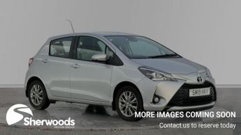 Toyota Yaris 1.5 VVT-i Icon Hatchback 5dr Petrol Manual Euro 6 (111 ps)