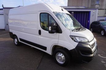 Peugeot Boxer 2.2 BlueHDi 335 Professional Panel Van 5dr Diesel Manual L2 H2 |