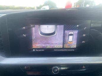 Vauxhall MOKKA 100kW Design 50kWh 5dr Auto