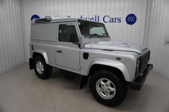 Land Rover Defender 2.2 TDCi Hard Top SUV 3dr Diesel Manual 4WD SWB Euro 5 (122 ps) 