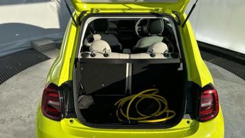 Fiat 500e 42kWh La Prima Hatchback 3dr Electric Auto (118 ps)