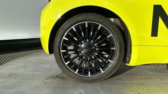 Fiat 500e 42kWh La Prima Hatchback 3dr Electric Auto (118 ps)