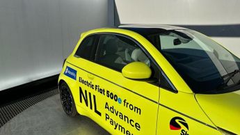 Fiat 500e 42kWh La Prima Hatchback 3dr Electric Auto (118 ps)