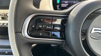 Fiat 500e 42kWh La Prima Hatchback 3dr Electric Auto (118 ps)