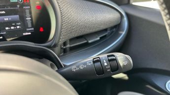 Fiat 500e 42kWh La Prima Hatchback 3dr Electric Auto (118 ps)