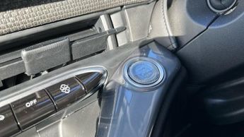 Fiat 500e 42kWh La Prima Hatchback 3dr Electric Auto (118 ps)