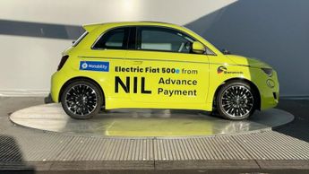 Fiat 500e 42kWh La Prima Hatchback 3dr Electric Auto (118 ps)