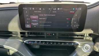 Fiat 500e 42kWh La Prima Hatchback 3dr Electric Auto (118 ps)