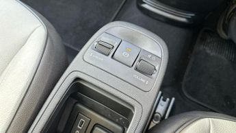 Fiat 500e 42kWh La Prima Hatchback 3dr Electric Auto (118 ps)