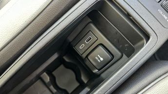 Fiat 500e 42kWh La Prima Hatchback 3dr Electric Auto (118 ps)
