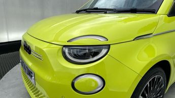 Fiat 500e 42kWh La Prima Hatchback 3dr Electric Auto (118 ps)