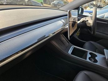 TESLA Model Y Auto RWD 5dr