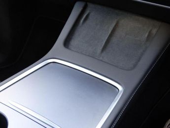 TESLA Model Y Auto RWD 5dr