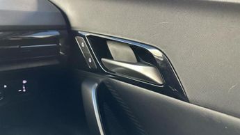 MG MG4 51kWh SE Hatchback 5dr Electric Auto (170 ps)