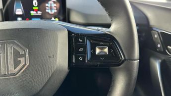 MG MG4 51kWh SE Hatchback 5dr Electric Auto (170 ps)