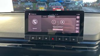 MG MG4 51kWh SE Hatchback 5dr Electric Auto (170 ps)