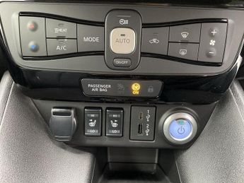 Nissan LEAF 110kW Tekna 39kWh 5dr Auto