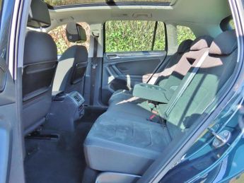 Volkswagen Tiguan 2.0 TSI BlueMotion Tech SEL SUV 5dr Petrol DSG 4Motion Euro 6 (s