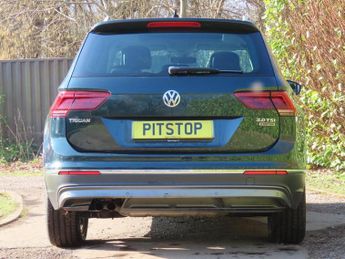 Volkswagen Tiguan 2.0 TSI BlueMotion Tech SEL SUV 5dr Petrol DSG 4Motion Euro 6 (s
