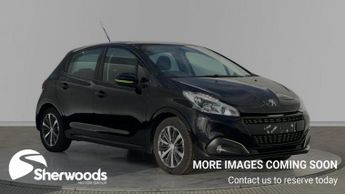 Peugeot 208 1.2 PureTech XS Lime Hatchback 5dr Petrol Manual Euro 6 (82 ps)