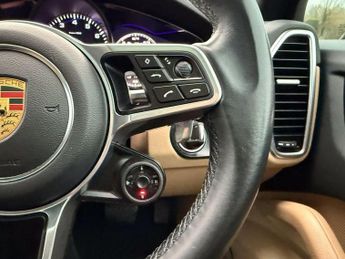Porsche Cayenne 3.0 V6 E-Hybrid 17.9kWh Platinum Edition TiptronicS 4WD Euro 6 (