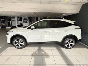 Nissan Qashqai 1.3 DIG-T MHEV N-Connecta Hybrid XTronic 