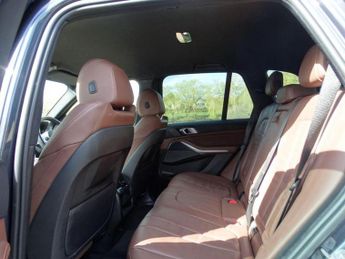 BMW X5 4.4 M50i V8 Auto xDrive Euro 6 (s/s) 5dr