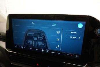 Ford Tourneo Custom 2.0 320 EcoBlue Titanium Luxe Minibus Double Cab 5dr Diesel Auto