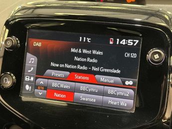 TOYOTA AYGO 1.0 VVT-i X-Trend TSS 5dr x-shift