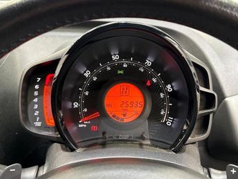 Toyota AYGO 1.0 VVT-i X-Trend TSS 5dr x-shift