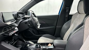 Peugeot E-2008 50kWh GT Premium SUV 5dr Electric Auto (136 ps)