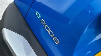 Peugeot E-2008 50kWh GT Premium SUV 5dr Electric Auto (136 ps)