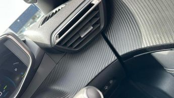 Peugeot E-2008 50kWh GT Premium SUV 5dr Electric Auto (136 ps)