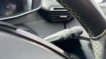 Peugeot E-2008 50kWh GT Premium SUV 5dr Electric Auto (136 ps)